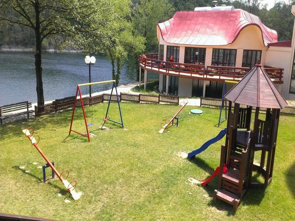 Hotel Jezero Bor Kültér fotó